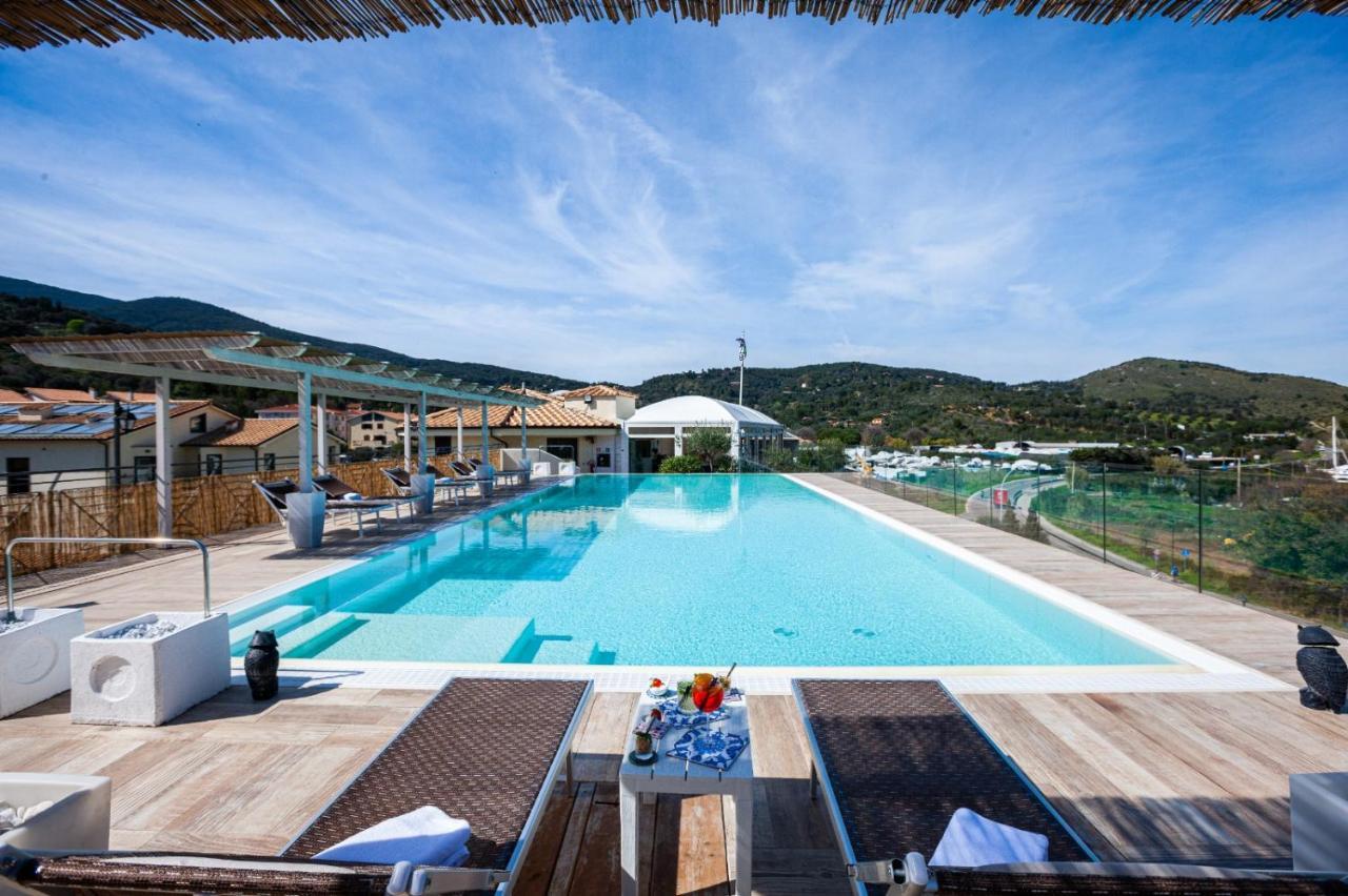 A Point Porto Ercole Resort&Spa Esterno foto